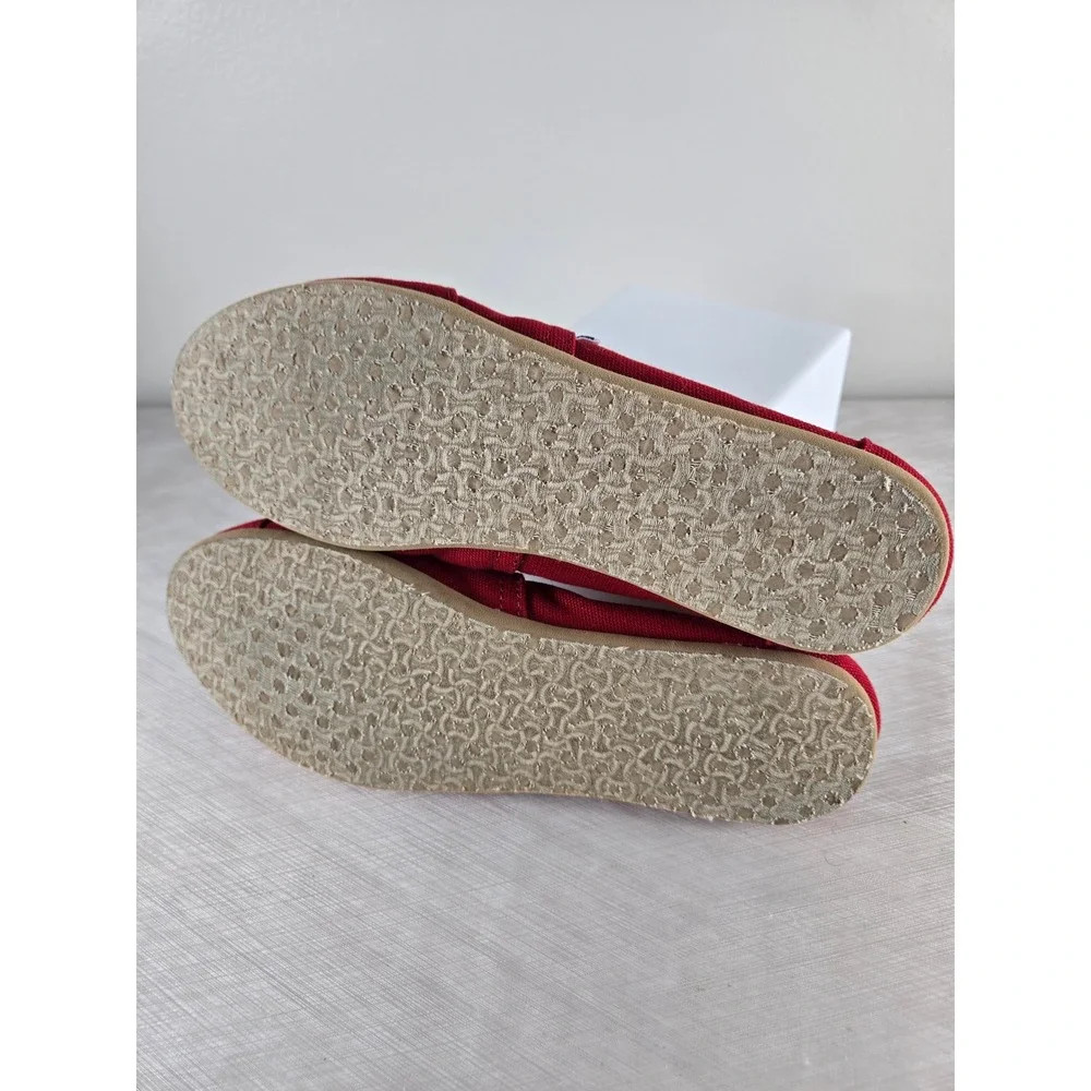 TOMS Alpargata Red Canvas Slip On Shoes Womens Size 7 1000380319-11 Flat Sneaker